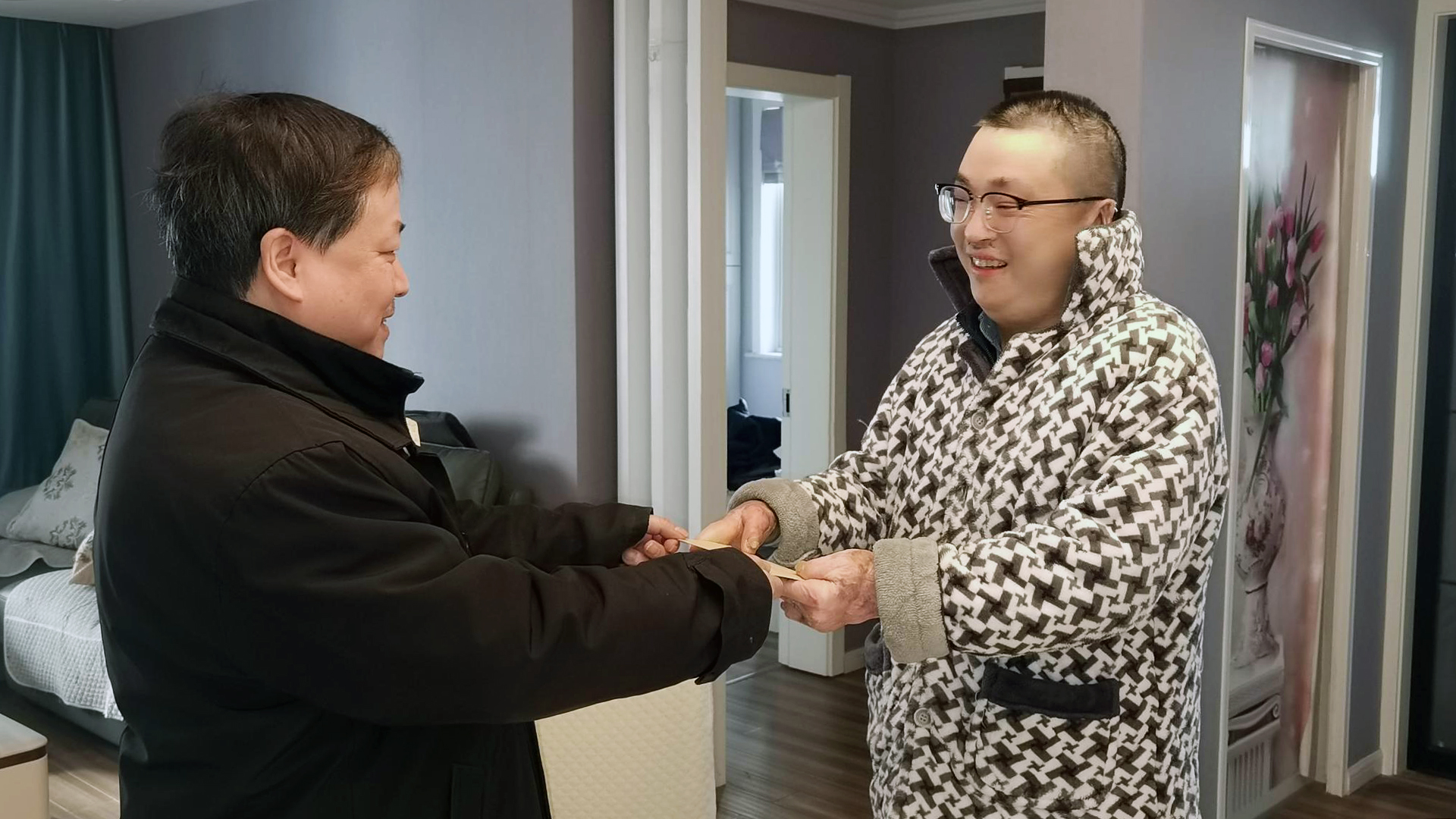 6e75affd27adbe95ce8079f1184df13b_origin(1).jpg 6e75affd27adbe95ce8079f1184df13b_origin(1).jpg